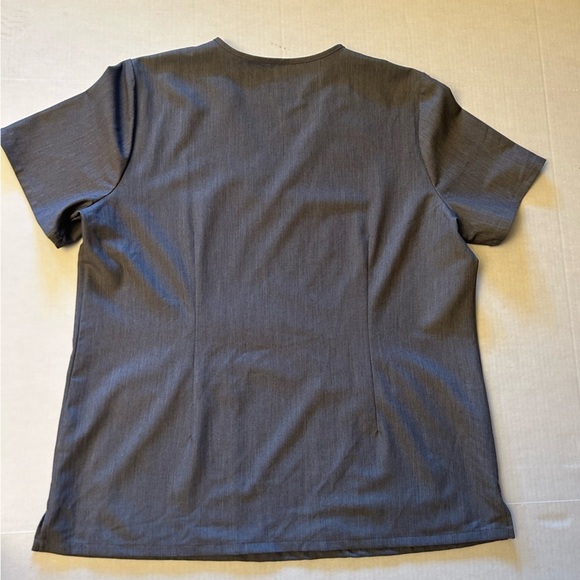 Figs Gray Technical Collection V-Neck Short Sleeve Scrub Top classic fitSz-XL Z6 - Picture 8 of 12